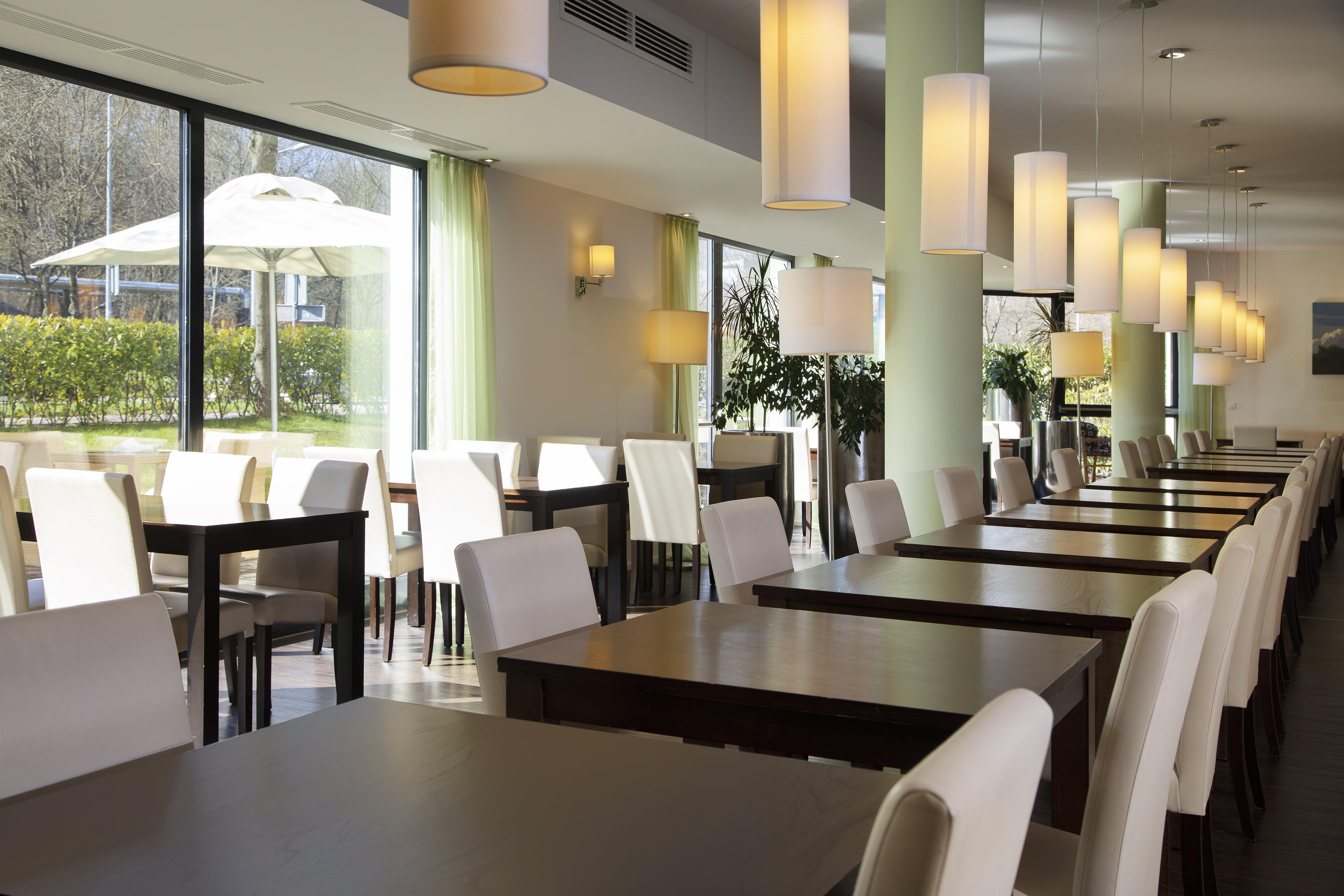 Holiday Inn Express Neunkirchen By Ihg Bagian luar foto