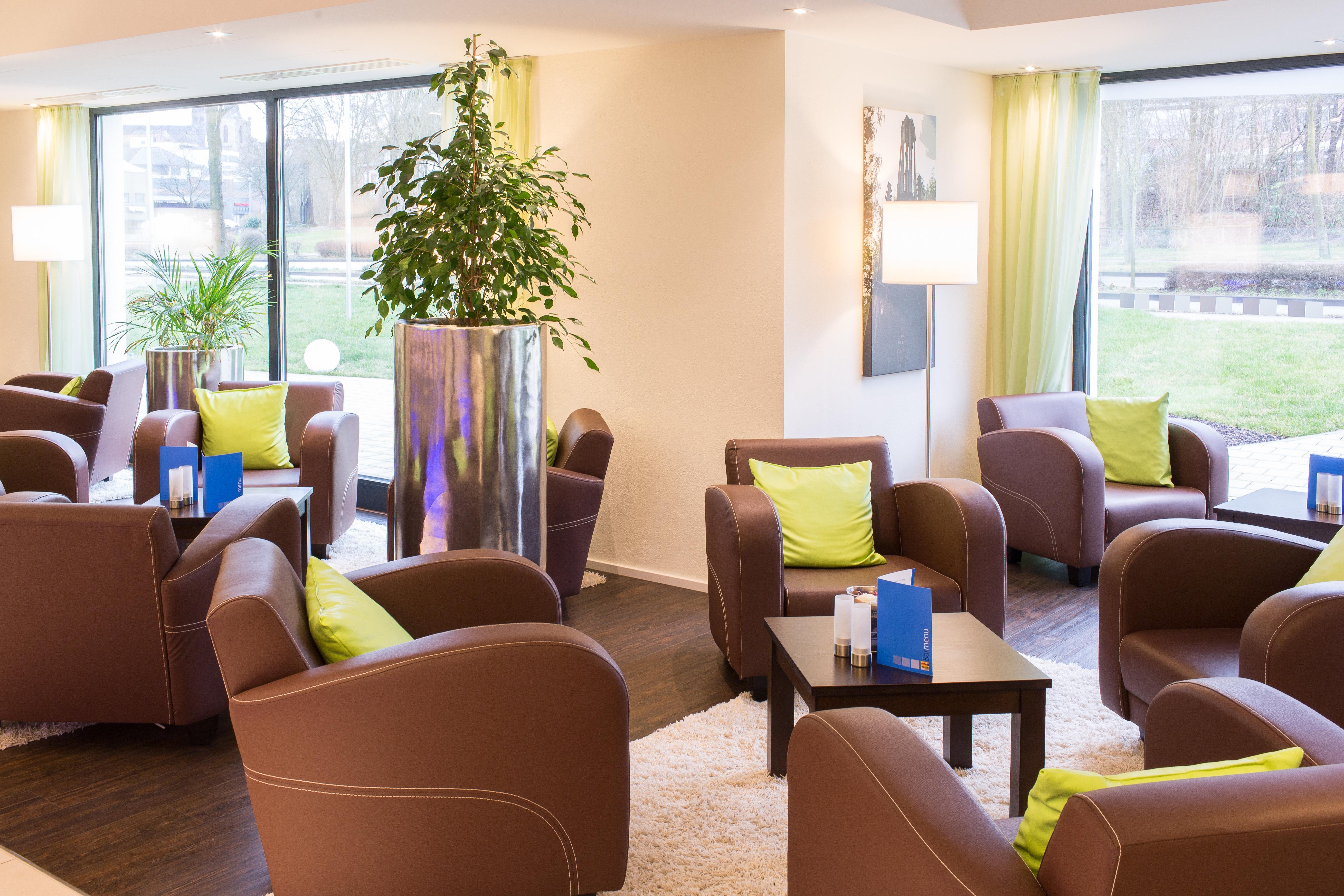 Holiday Inn Express Neunkirchen By Ihg Bagian luar foto